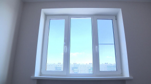 Что делать, чтобы на домашних окнах не появлялся иней? Полезные советы