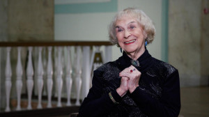 В новой картине Ренаты Литвиновой «Северный ветер» снялась народная артистка России Татьяна Пилецкая. Накануне премьеры драмы узнали у неё как проходил процесс создания кино и о знакомстве с автором ленты