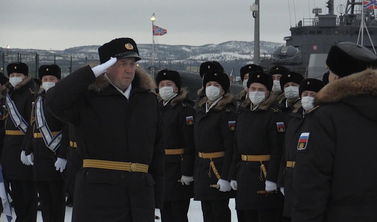 Командование ленинградского военного. Командир Ленинградской военно-морской базы Салошин.