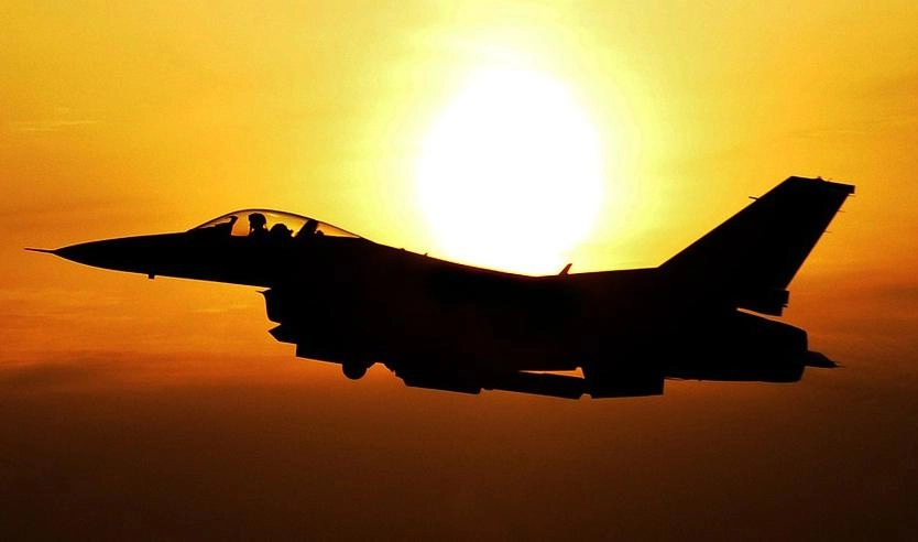Военный самолет США провел разведку вблизи российской базы в Сирии - tvspb.ru