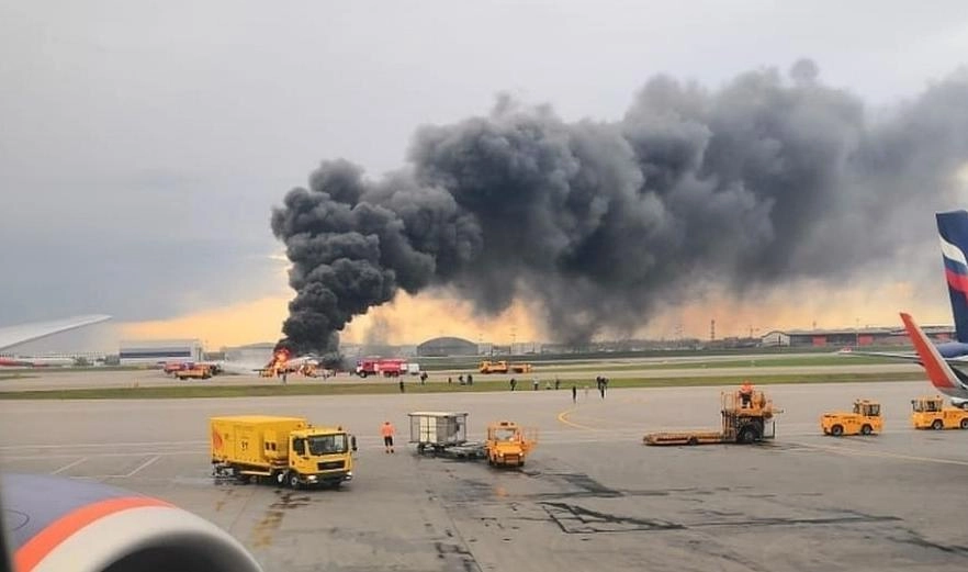 Шестеро пострадали при возгорании самолета в «Шереметьево» - tvspb.ru