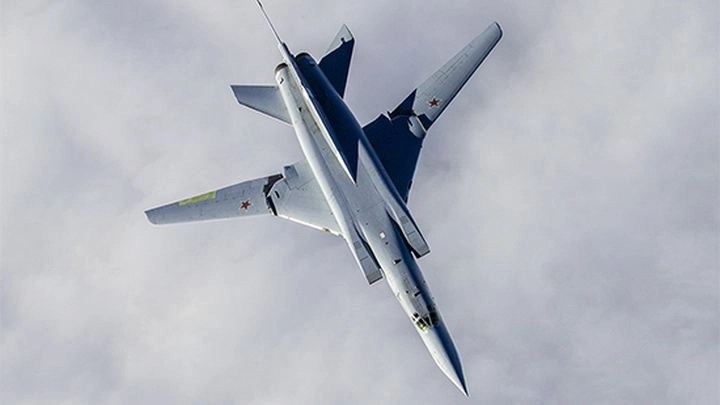 Российские бомбардировщики нанесли удары по объектам ИГ в Сирии - tvspb.ru