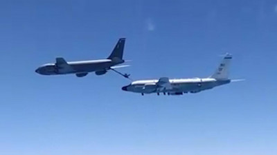 Российский истребитель перехватил самолеты-разведчики США над Черным морем