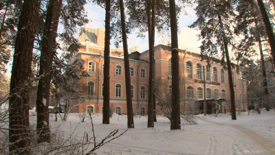 Природа и свежий воздух: Как переболевшие коронавирусом проходят реабилитацию в санатории «Сестрорецкий курорт»