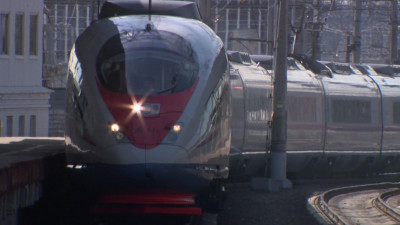 Во время ПМЭФ между Петербургом и Москвой будет курсировать больше «Сапсанов»