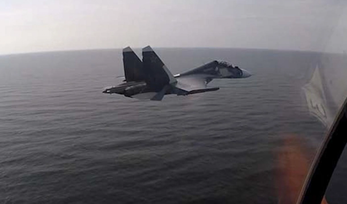 Летчики Балтийского флота отработали нанесение ударов по кораблям условного противника - tvspb.ru