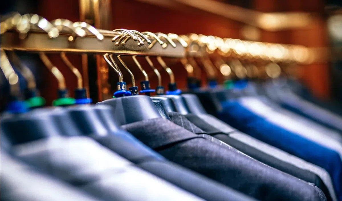 В Петербурге подготовили пилотный проект взаимодействия ТЦ и городских производителей одежды - tvspb.ru