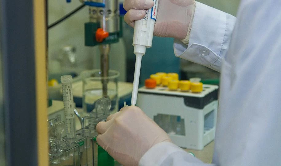 Генетик оценил этический аспект вручения Нобелевской премии по химии - tvspb.ru