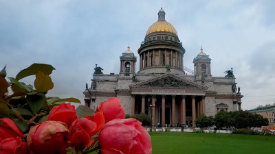 Достать куртку и ждать первую грозу: в Петербурге заметно похолодает