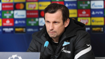 Семак: Участие Ловрена в матче с «Боруссией» под вопросом