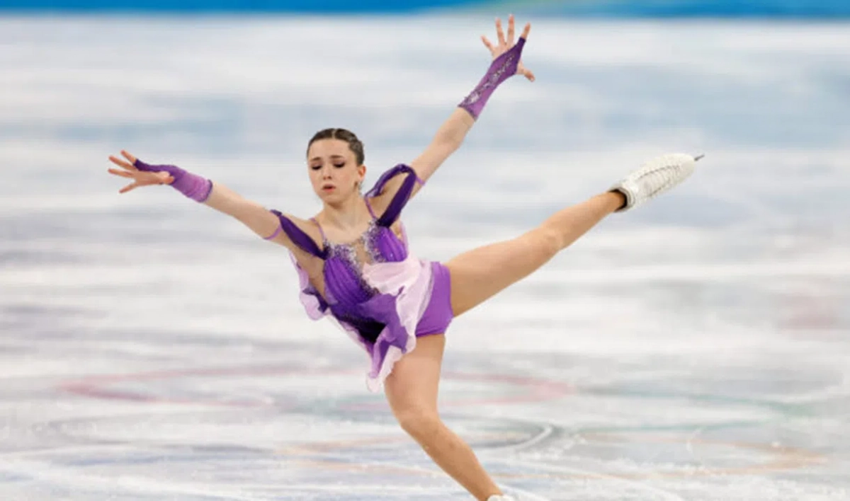 Камила Валиева после лидерства в короткой программе стала четвертой на Олимпиаде - tvspb.ru