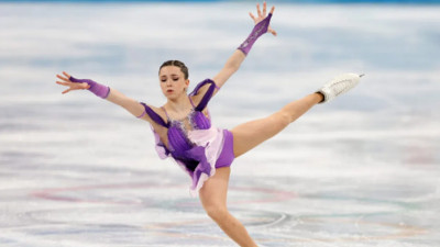 Камила Валиева выиграла короткую программу в личных соревнованиях фигуристок на Олимпиаде