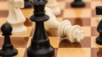 Шахматный турнир претендентов приостановлен