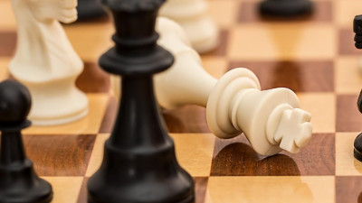 Магнус Карлсен выиграл шахматный онлайн-турнир