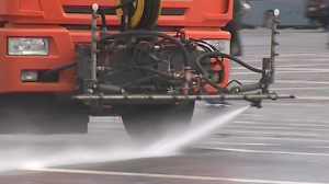 Петербург чистят с применением шампуня