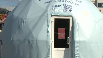 Петербуржцам рассказали, как оборудован открытый у «Приморской» шатер для вакцинации
