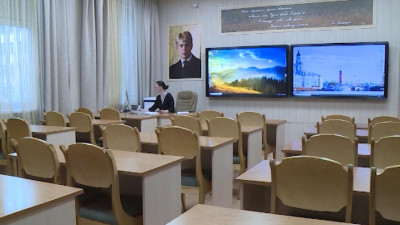 В Петербурге на дистанционном обучении находятся 63 класса