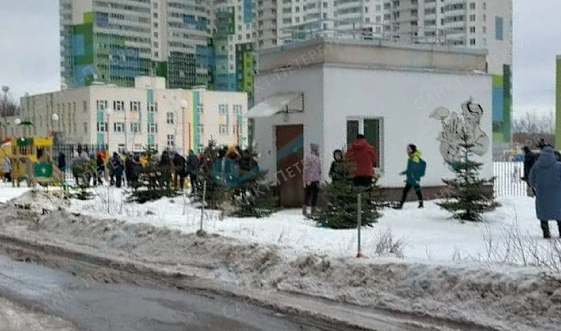 В Петербурге «заминировали» несколько школ | Телеканал Санкт-Петербург