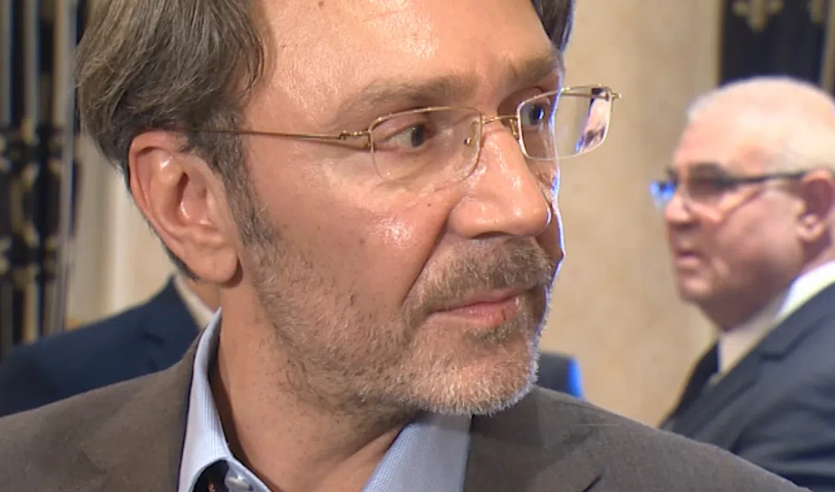 Раскритикованный клип Шнурова собрал 1,5 млн просмотров - tvspb.ru