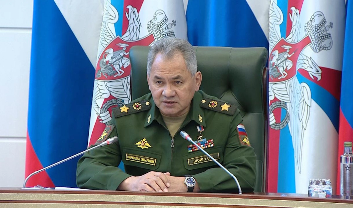 Министр обороны поручил проследить за противоэпидемическими мерами при подготовке военно-морского парада - tvspb.ru