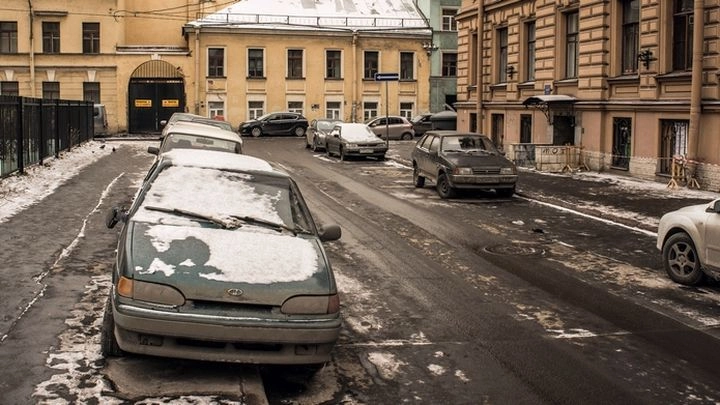 Сильный мороз в Петербурге ударил по автомобилям - tvspb.ru