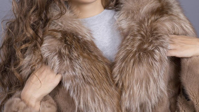 Теплая петербургская зима ударила по продавцам шуб