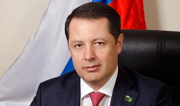 Медведев уволил главу Росприроднадзора - tvspb.ru