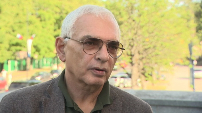 Шахназаров предложил ввести пошлины на зарубежное кино - tvspb.ru