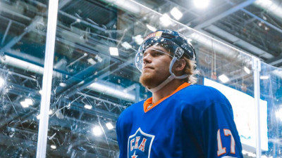 Защитник системы СКА Дмитрий Семыкин продолжит карьеру в НХЛ