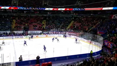 СКА играет с «Динамо» в Ледовом дворце