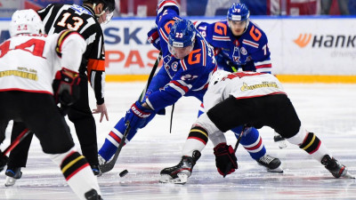 СКА дома обыграл омский «Авангард». Галимов оформил хет-трик