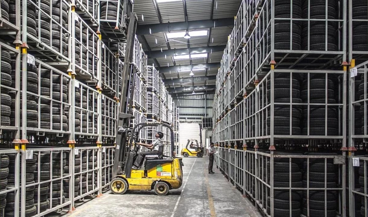 Крупная логистическая компания арендовала склад в Шушарах - tvspb.ru