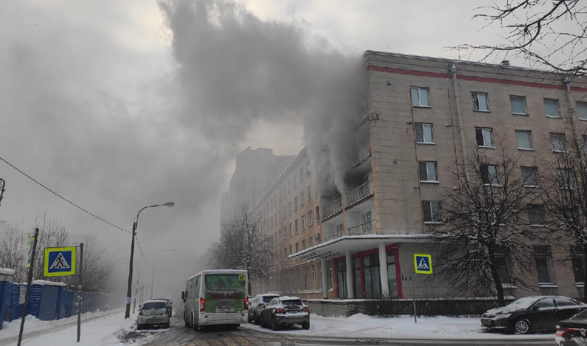 Сгоревший отель. Пожар в гостинице Санкт-Петербург. Пожар в отеле Санкт Петербург.