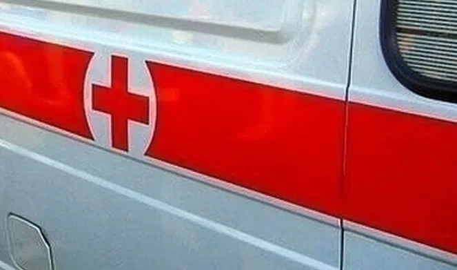 Двухлетняя девочка в Петербурге выжила после падения с пятого этажа - tvspb.ru