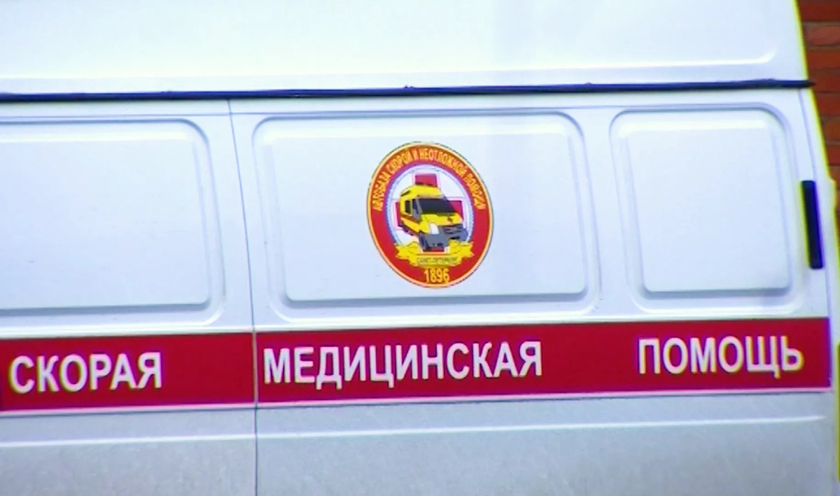Мужчина выпал из окна многоэтажки в Московском районе - tvspb.ru