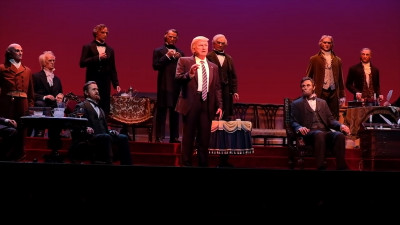 Робот Дональд Трамп появился в американском парке развлечений Disney World