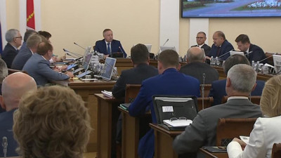 В Смольном подвели итоги социально-экономического развития Петербурга за 1-е полугодие
