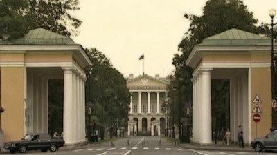 Зампреда комитета по благоустройству отправили в отставку в связи с утратой доверия