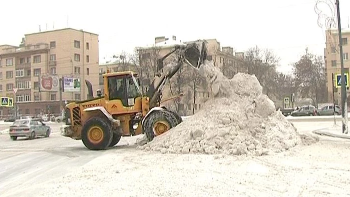 С начала года с улиц Петербурга вывезли более 50 тысяч кубометров снега - tvspb.ru