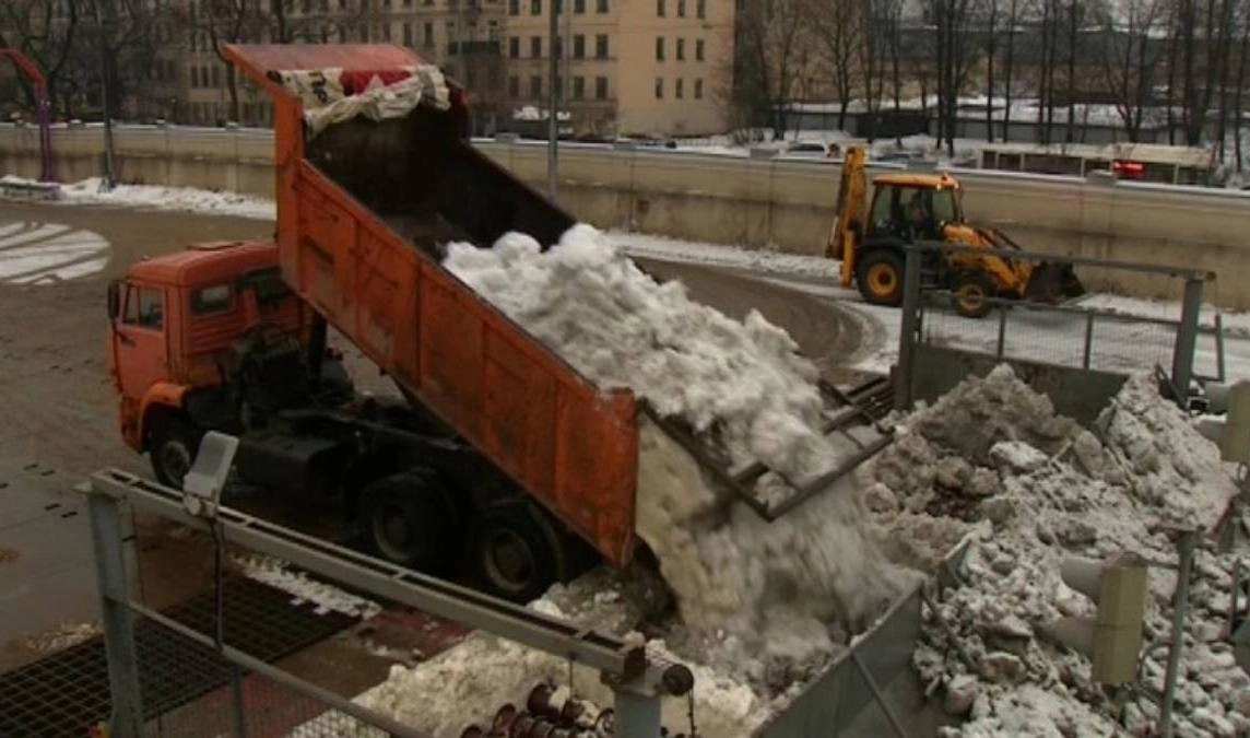 Более 42 тысяч кубометров снега утилизировали «снежные» пункты «Водоканала» за прошедшие выходные - tvspb.ru