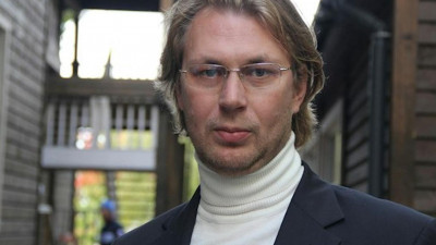 В Петербурге наградили тренера Дениса Маркелова за спасение детей из горящей машины