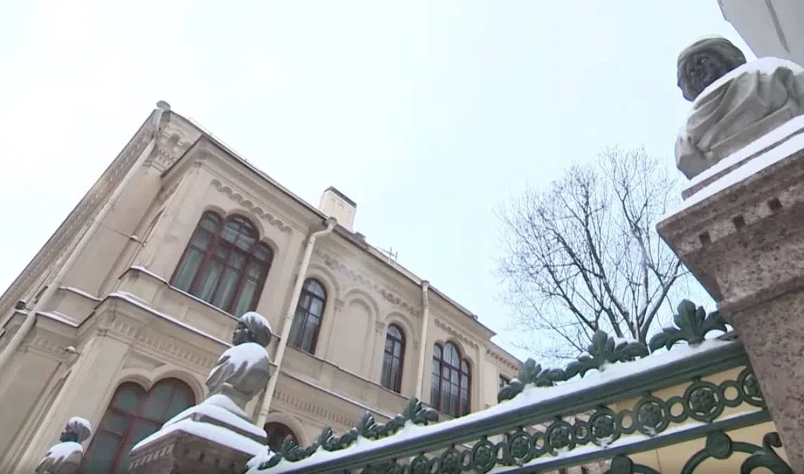 Дом Кочубея на Конногвардейском бульваре ждет реставрация - tvspb.ru