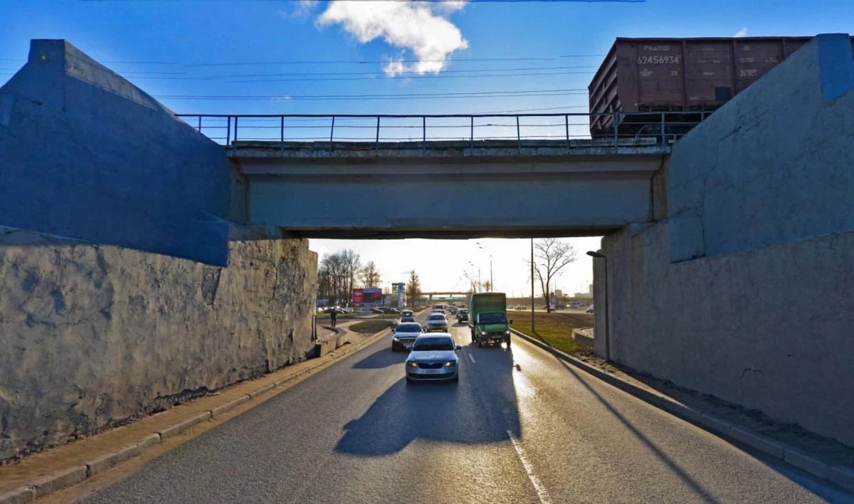 Над Пулковским шоссе реконструируют железнодорожный путепровод до 2023 года - tvspb.ru