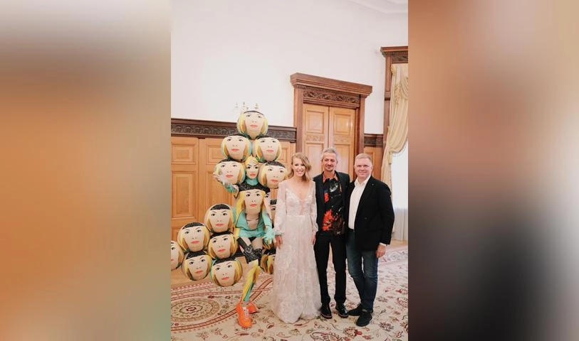 Собчак показала фото со свидетелями на свадьбе - tvspb.ru