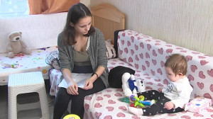 В Петербурге родители 10-месячной девочки собирают средства на лечение ребенка за границей