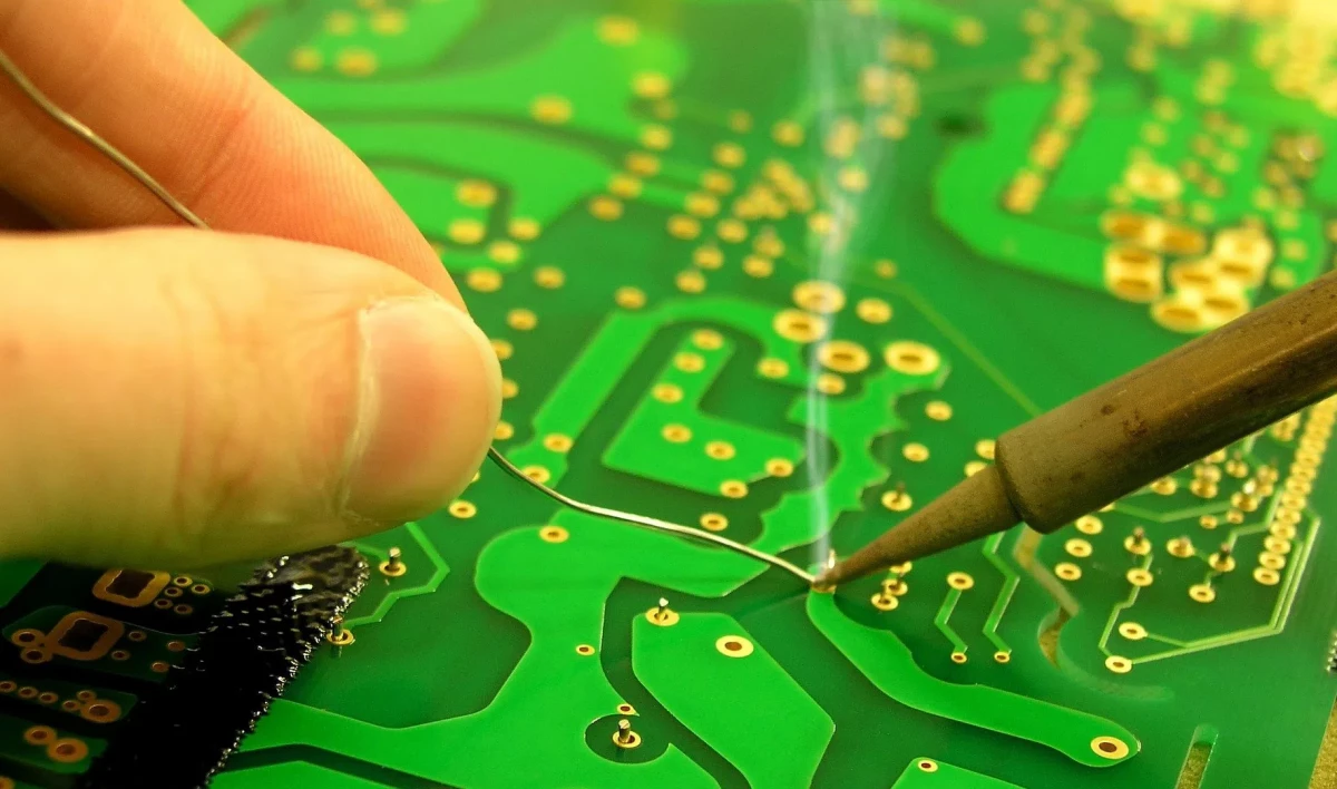 Производители радиоэлектроники получат льготные кредиты - tvspb.ru