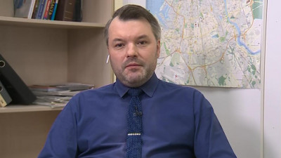 Политолог Дмитрий Солонников: Просить денег у президента — проще всего