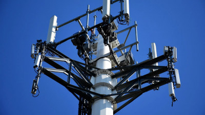 Власти Петербурга держат под контролем безопасность оборудования сотовой связи