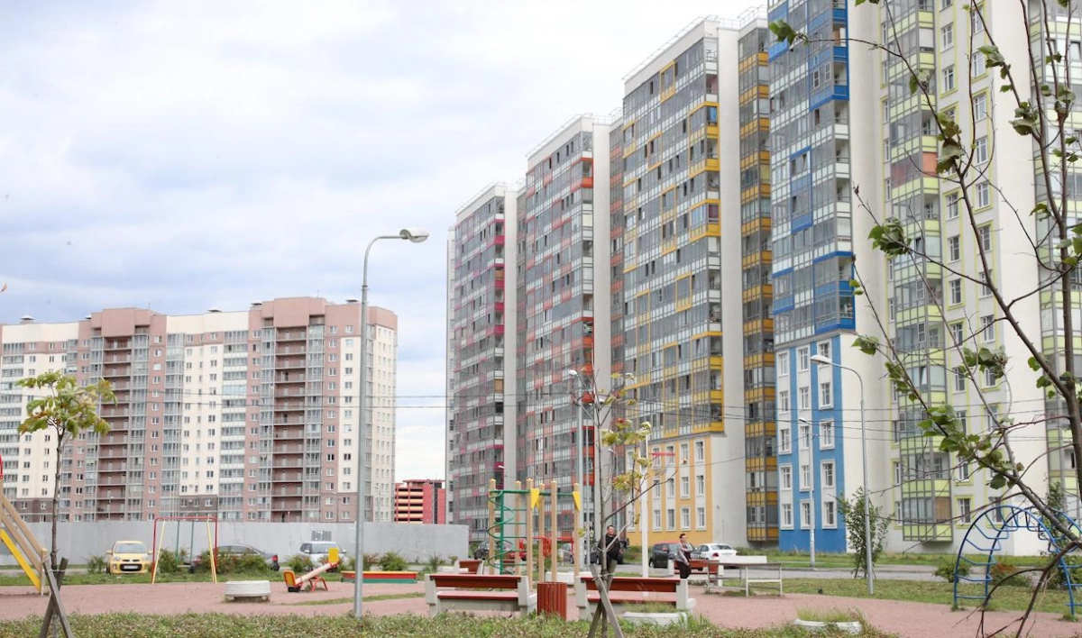Петербург под конец года выкупил еще 11 соцобъектов, в том числе три детские площадки - tvspb.ru