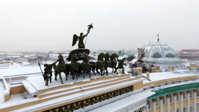 Петербург стал одним из лидеров страны по социальной поддержке населения